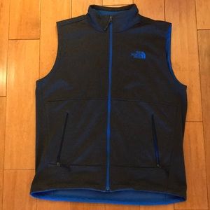 Lightly worn north face vest.